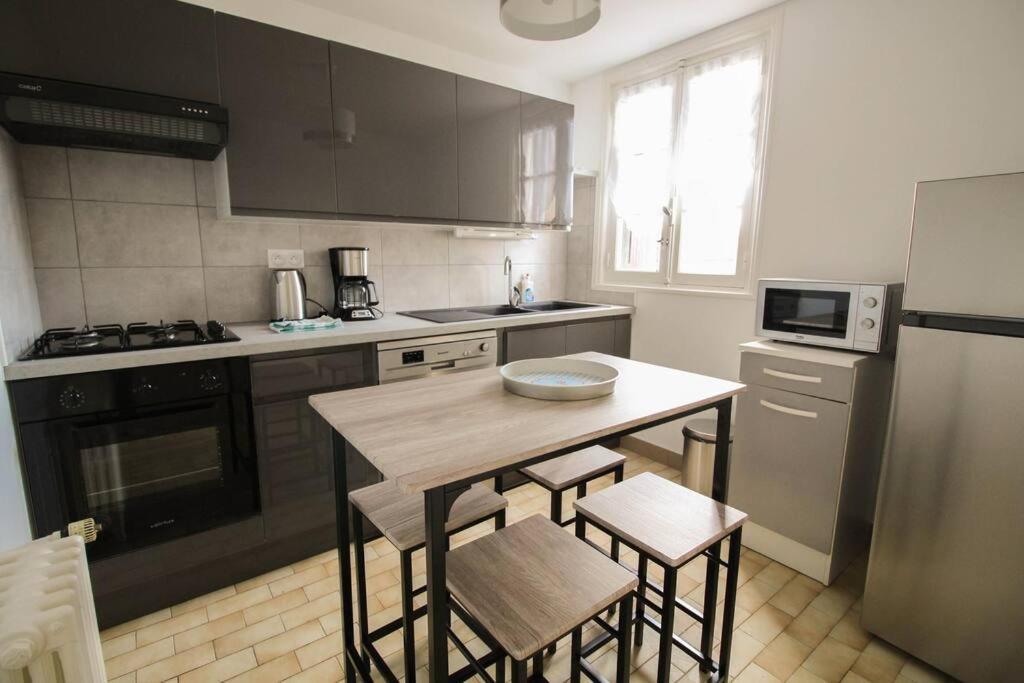 Joli T3 Renove / Wifi / Grand Parking Lägenhet La Couronne  Exteriör bild