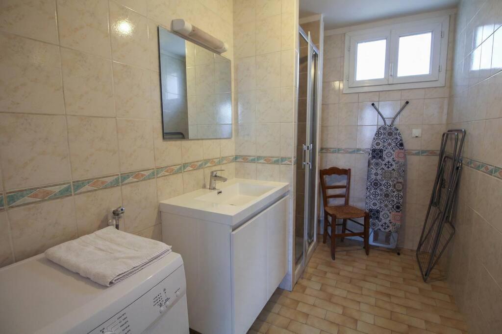 Joli T3 Renove / Wifi / Grand Parking Lägenhet La Couronne  Exteriör bild